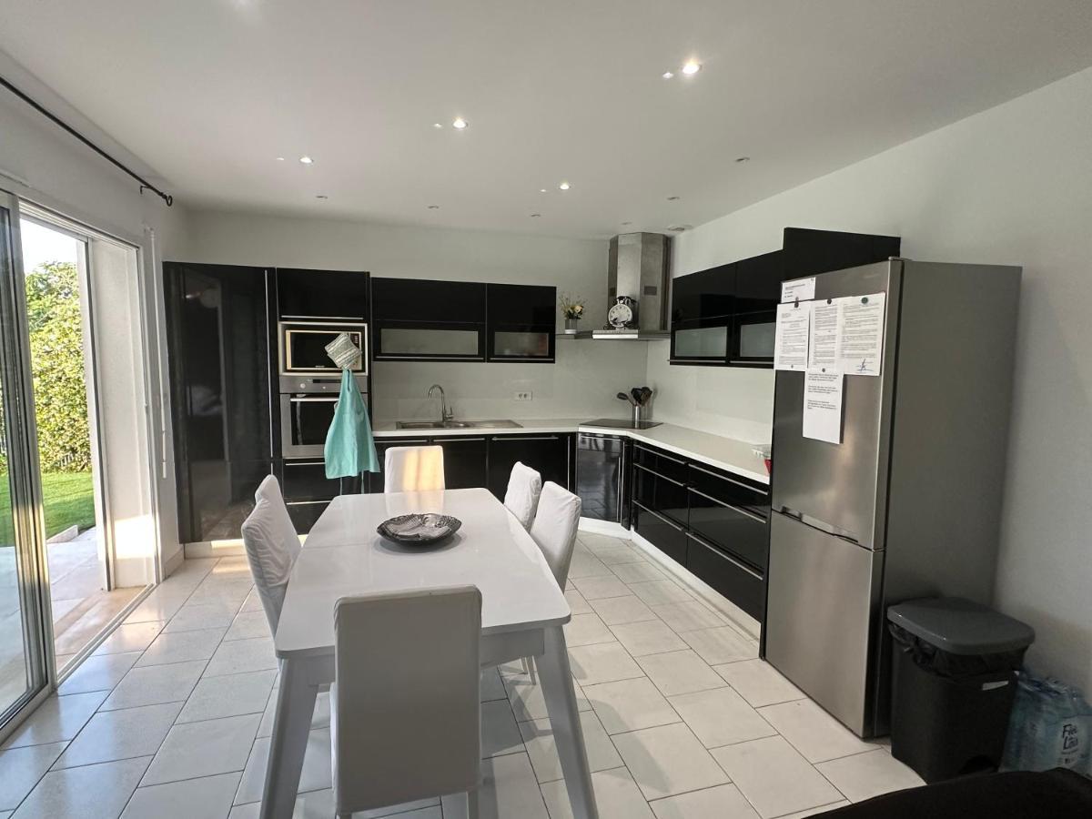 Petite Maisonette Adossee Mais Independante Avec Piscine Villa Peymeinade Exterior foto