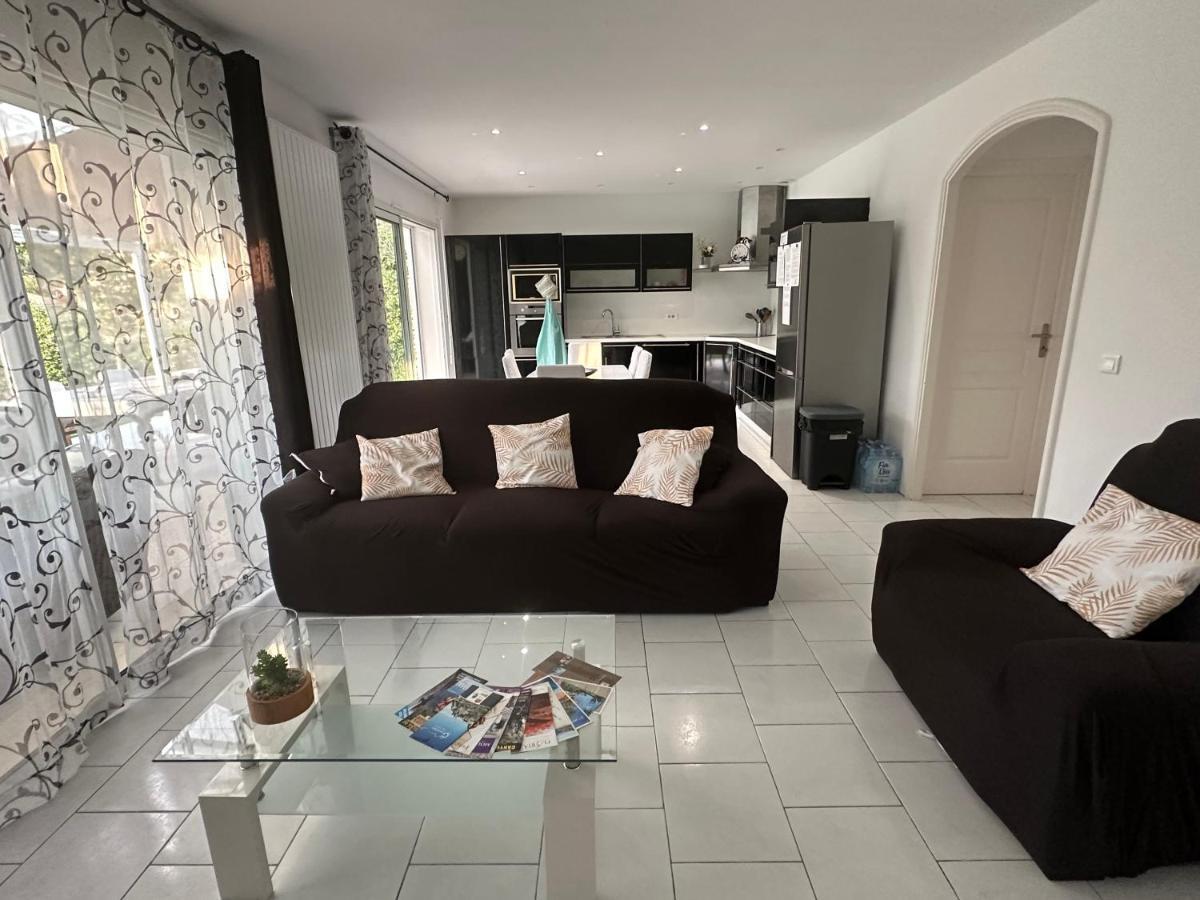 Petite Maisonette Adossee Mais Independante Avec Piscine Villa Peymeinade Exterior foto